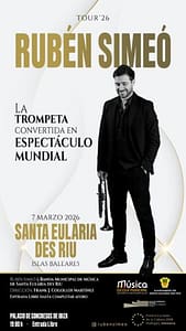 El trompetista Rubén Simeó en Santa Eulària.